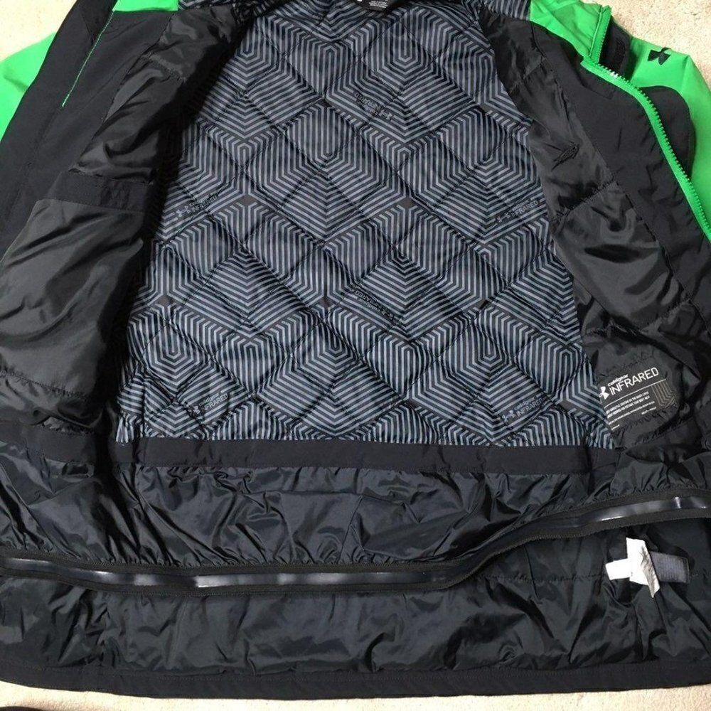 Under armour ski jacket size JM - Picture 6 of 6